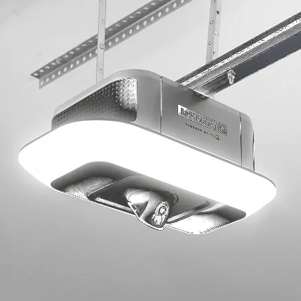 LiftMaster 6690L belt-drive opener with 360° swivel camera